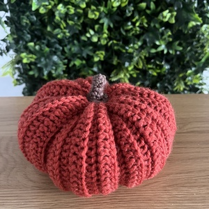 Horgolt dísz tök  - kellékek & szerszámok - dekorációs kellékek - őszi dekor - őszi dekortök - Meska.hu