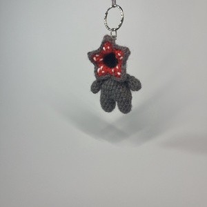 Horgolt demogorgon kulcstartó - táska & tok - kulcstartó & táskadísz - kulcstartó - Meska.hu