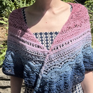 Női horgolt kendő - ruha & divat - sál, sapka, kendő - kendő - Meska.hu