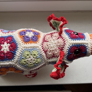 Virágmintás elefánt - játék & sport - plüssállat & játékfigura - elefánt - Meska.hu