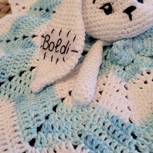 Horgolt szundikendő - baba - mama - baba játékok - rágóka - Meska.hu