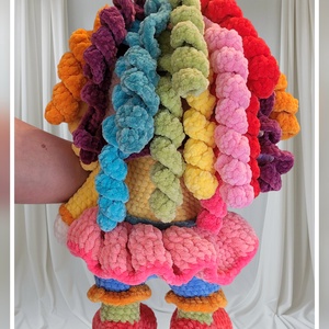 Horgolt bohóc lány - játék & sport - plüssállat & játékfigura - ember - Meska.hu