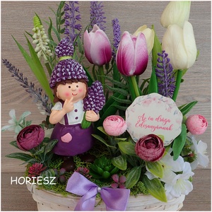 Virágos asztali dekoráció levendulával, tulipánnal - otthon & életmód - dekoráció - asztal és polc dekoráció - asztaldísz - Meska.hu