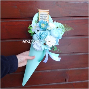 Virág csokor tölcsérben ballagásra - Meska.hu