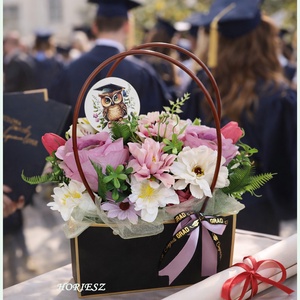 Ballagási elegáns virágtáska - otthon & életmód - virágdekoráció - virágok - virágcsokor - Meska.hu
