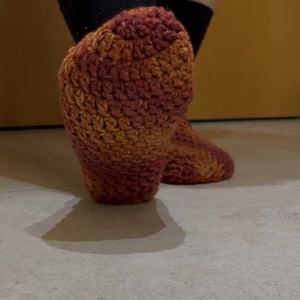 Horgolt zomusz piros-sárga - ruha & divat - cipő & papucs - mamusz & házicipő - Meska.hu Horgolt zomusz piros-sárga - ruha & divat - cipő & papucs - mamusz & házicipő - Meska.hu