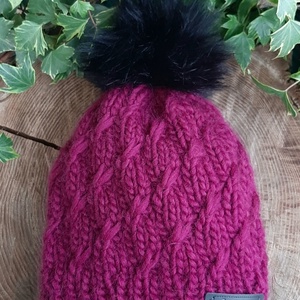 Kötött gyapjú sapka - Meska.hu