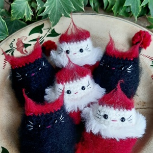 Szőrmóc krampusz marokcica - játék & sport - plüssállat & játékfigura - cica - Meska.hu