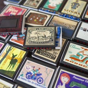 Budapest retro gyufa hűtőmágnes, Otthon & Életmód, Konyhafelszerelés, tálalás, Konyhai dekoráció, Hűtőmágnes, Fotó, grafika, rajz, illusztráció, MESKA