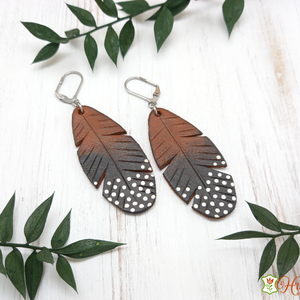 Madártoll bőr fülbevaló - Meska.hu