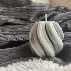 Színátmenetes csavart dekor gyertya - szürke/fehér - szójaviasz - otthon & életmód - gyertya, illat, aroma - gyertya - Meska.hu