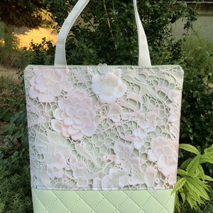 Egyedi menta színű csipke mintás válltáska, Táska & Tok, Kézitáska & válltáska, Válltáska, Bőrművesség, Varrás, MESKA