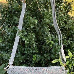 Egyedi ezüst flitteres party táska, Táska & Tok, Kézitáska & válltáska, Vállon átvethető táska, Varrás, Bőrművesség, MESKA