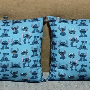Egyedi világoskék Stitch mintás párna, Otthon & Életmód, Lakástextil, Párna & Párnahuzat, Varrás, MESKA