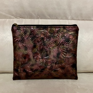 Rózsaszín-arany neszesszer/ tároló szitakötő és lepke mintával - táska & tok - neszesszer - Meska.hu