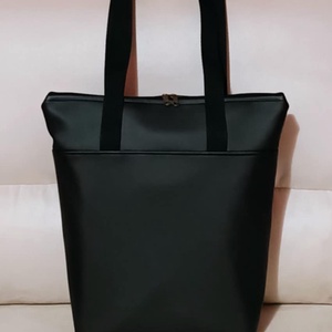 Egyedi fekete-bronz dombornyomott műbőr alkalmi válltáska - táska & tok - kézitáska & válltáska - alkalmi táska - Meska.hu