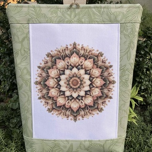 Egyedi zöld mandala mintás műbőr hátitáska , Táska & Tok, Hátizsák, Hátizsák, Bőrművesség, MESKA