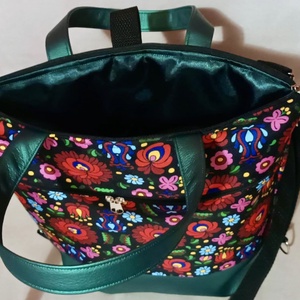 Egyedi zöld matyó mintás többfunkciós/ variálható táska   - táska & tok - variálható táska - Meska.hu