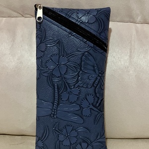 Cipzáros műbőr szemüvegtartó több színben  - Meska.hu