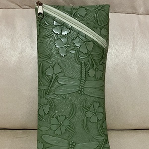 Cipzáros műbőr szemüvegtartó több színben  - táska & tok - pénztárca & más tok - szemüvegtok - Meska.hu