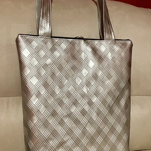 Egyedi ezüst műbőr válltáska szett - táska & tok - táska szett - Meska.hu