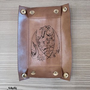 Sárkány mintás kockadobó tálca - 2 - játék & sport - szerepjáték - Meska.hu