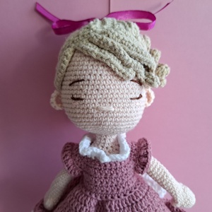 Horgolt szőke baba - levehető ruhával és cipővel - játék & sport - baba & babaház - baba - Meska.hu