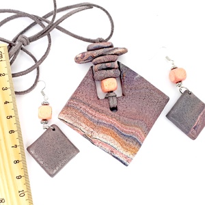 Rusztikus, kőhatású medál fülbevalókkal, ékszergyurma szett - ékszer - ékszerszett - Meska.hu