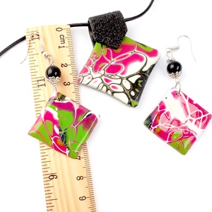 Pink-fekete szett ékszergyurmából - ékszer - ékszerszett - Meska.hu