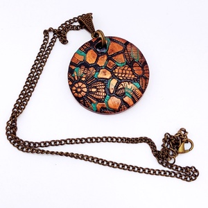 Fémes hatású bronzos nyaklánc - Meska.hu