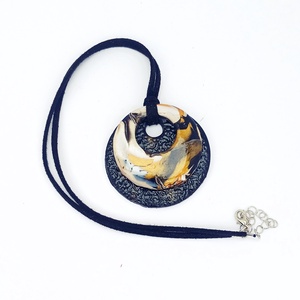 Örvény medál süthető gyurmából - ékszer - nyaklánc - medálos nyaklánc - Meska.hu