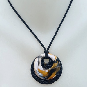 Örvény medál süthető gyurmából - ékszer - nyaklánc - medálos nyaklánc - Meska.hu