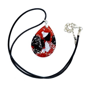 Piros-fekete medálos nyaklánc - Meska.hu