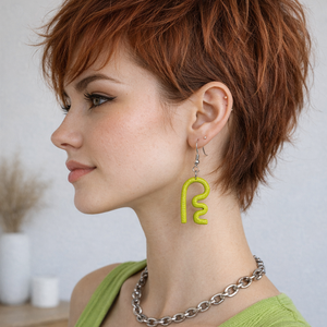 Kivizöld fülbevaló süthető gyurmából - ékszer - fülbevaló - lógó fülbevaló - Meska.hu