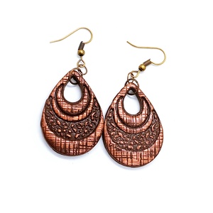 Fémes hatású bronzos fülbevaló, Ékszer, Fülbevaló, Lógó fülbevaló, Ékszerkészítés, Gyurma, MESKA