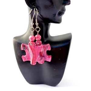 pink puzzle fülbevaló süthető gyurmából - ékszer - fülbevaló - lógó fülbevaló - Meska.hu