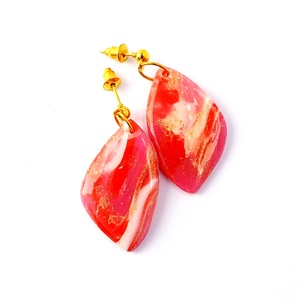 Piros-pink fülbevaló süthető gyurmából, Ékszer, Fülbevaló, Lógó fülbevaló, Gyurma, Ékszerkészítés, MESKA