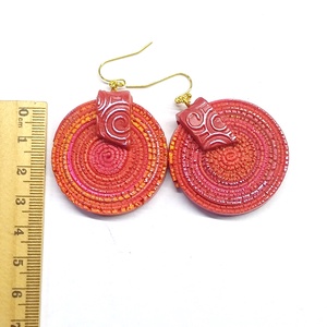 Rusztikus pink-piros fülbevaló3 - ékszer - fülbevaló - lógós kerek fülbevaló - Meska.hu