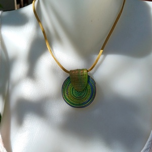 Zöld rusztikus spirális nyaklánc - ékszer - nyaklánc - medálos nyaklánc - Meska.hu