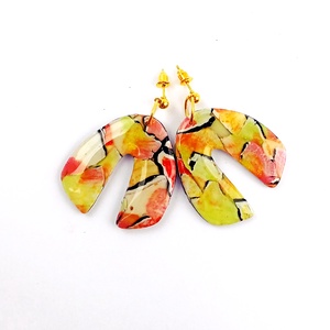 Vidám, színes fülbevalók ékszegyurmából - ékszer - fülbevaló - lógó fülbevaló - Meska.hu