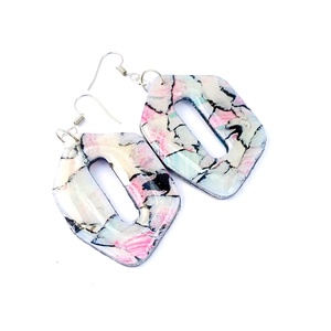 Fülbevaló pasztell színekkel - ékszer - fülbevaló - lógó fülbevaló - Meska.hu