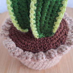 Horgolt anyósnyelv kaspóval - otthon & életmód - dekoráció - dísztárgy - Meska.hu