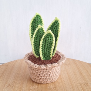 Horgolt anyósnyelv kaspóval, Otthon & Életmód, Dekoráció, Dísztárgy, Horgolás, MESKA