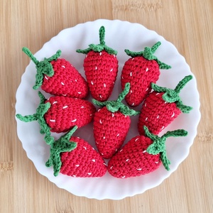 Horgolt eper � élethű, kézzel készült dekoráció - játék & sport - gyerekkonyha - játék gyümölcsök és zöldségek - Meska.hu