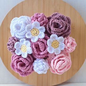 Romantikus rózsabox � horgolt virágokkal - otthon & életmód - virágdekoráció - virágok - virágbox - Meska.hu