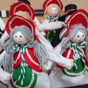 Magyaros baba  - otthon & életmód - dekoráció - dísztárgy - Meska.hu