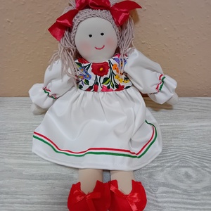 Magyaros ruhás baba öltöztethető, Játék & Sport, Baba & babaház, Baba, Varrás, MESKA
