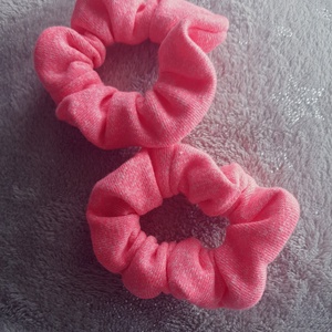 PINK FITNESS hajfodor, hajgumi, kézműves, Ruha & Divat, Hajdísz & Hajcsat, Hajgumi, Varrás, Újrahasznosított alapanyagból készült termékek, MESKA