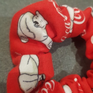 Coca Cola karácsonyi, jegesmedvés hajfodor, hajgumi, kézműves - ruha & divat - hajdísz & hajcsat - hajgumi - Meska.hu