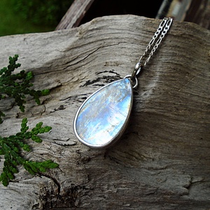Ezüst medál Ag925/1000  Holdkő (Rainbow Moonstone) - ékszer - nyaklánc - medál - Meska.hu
